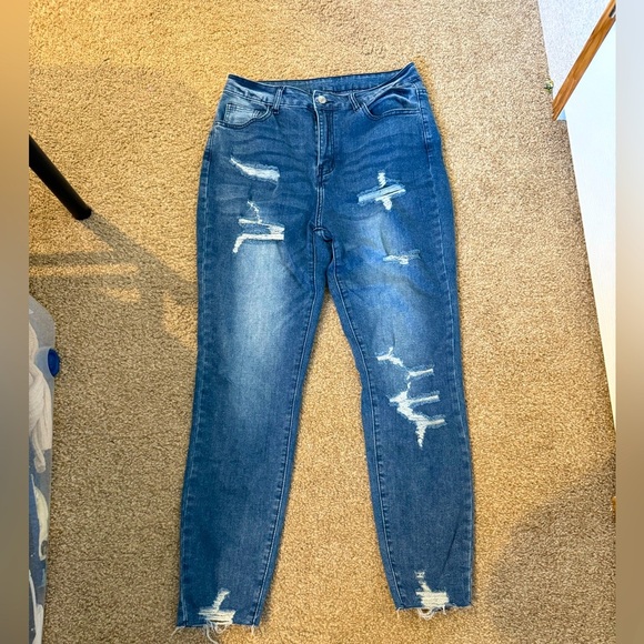 vipones Denim - Vipones distressed jeans. Size 10.